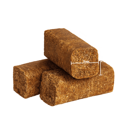 Kudo Premium Lamb & Rice Medium & Maxi Junior von Kudo: Genaue Abmessungen und Krokettengröße mit Lineal für mittlere und große Welpen.